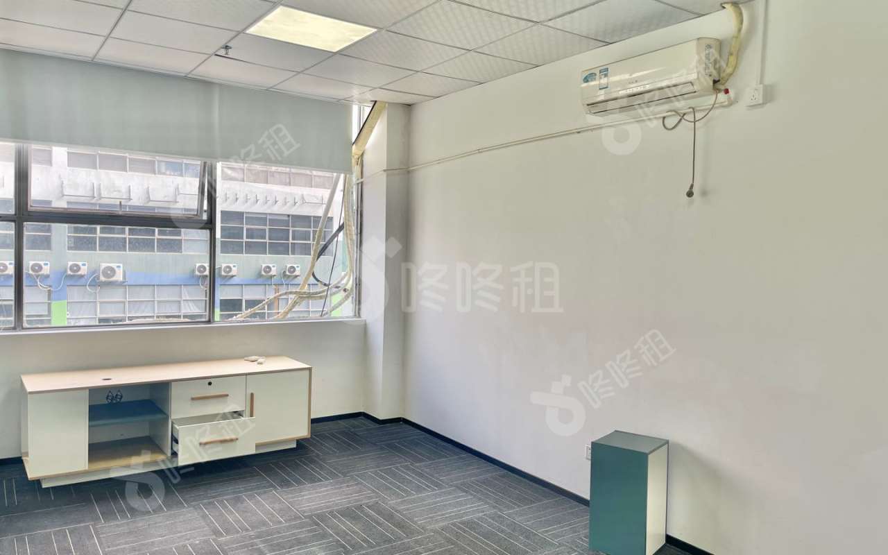 长园新材料港_150平_精装_办公室隔间