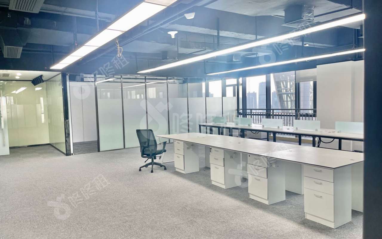比克科技大厦_268平_精装_办公室开间