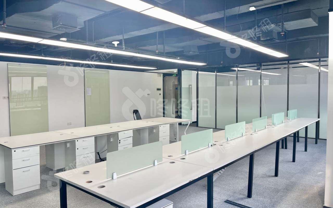 比克科技大厦_268平_精装_办公室开间