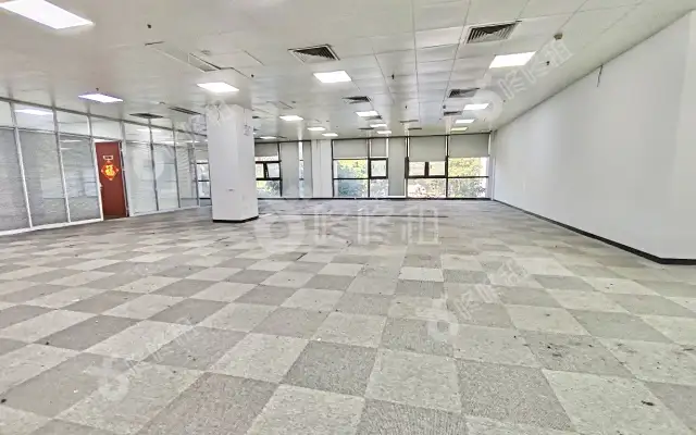 国人通信大厦_463平_精装_办公室房源出租
