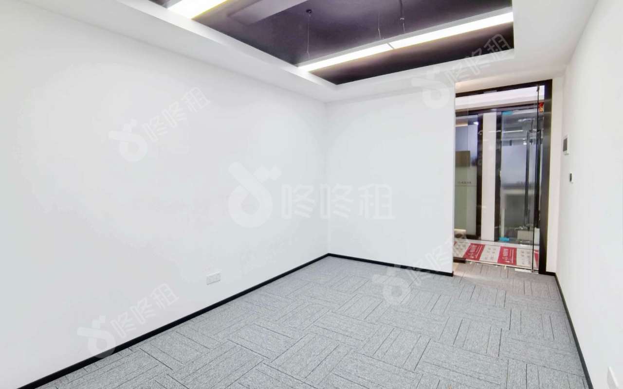 深圳软件园_126平_精装_办公室开间