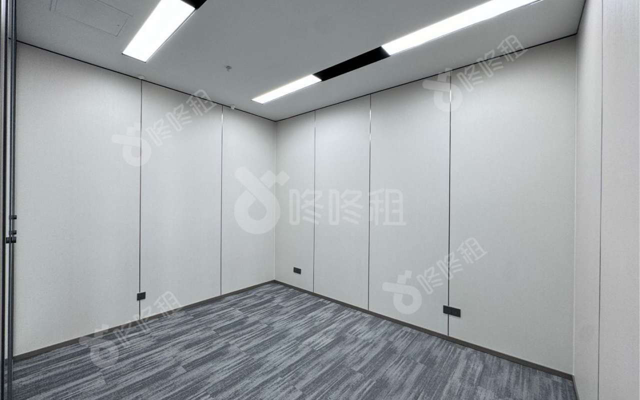 勤诚达大厦_206平_精装_办公室隔间