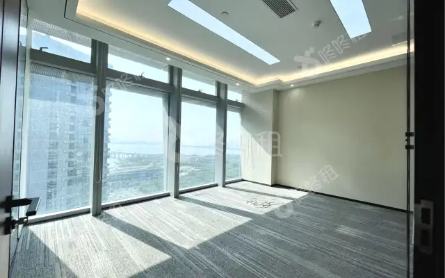 易尚中心_176平_豪装_办公室房源出租
