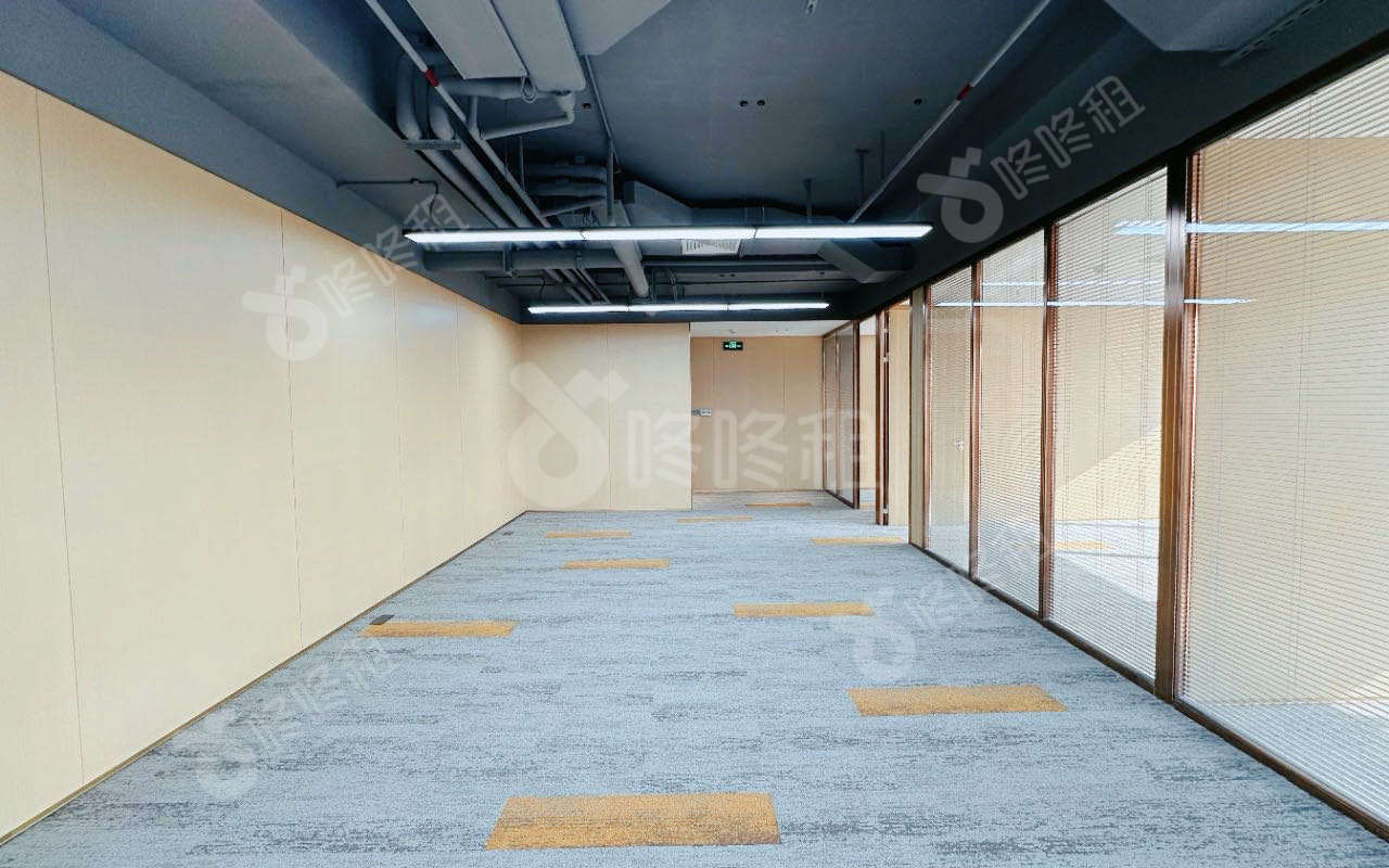 中信大厦_227平_精装_办公室开间