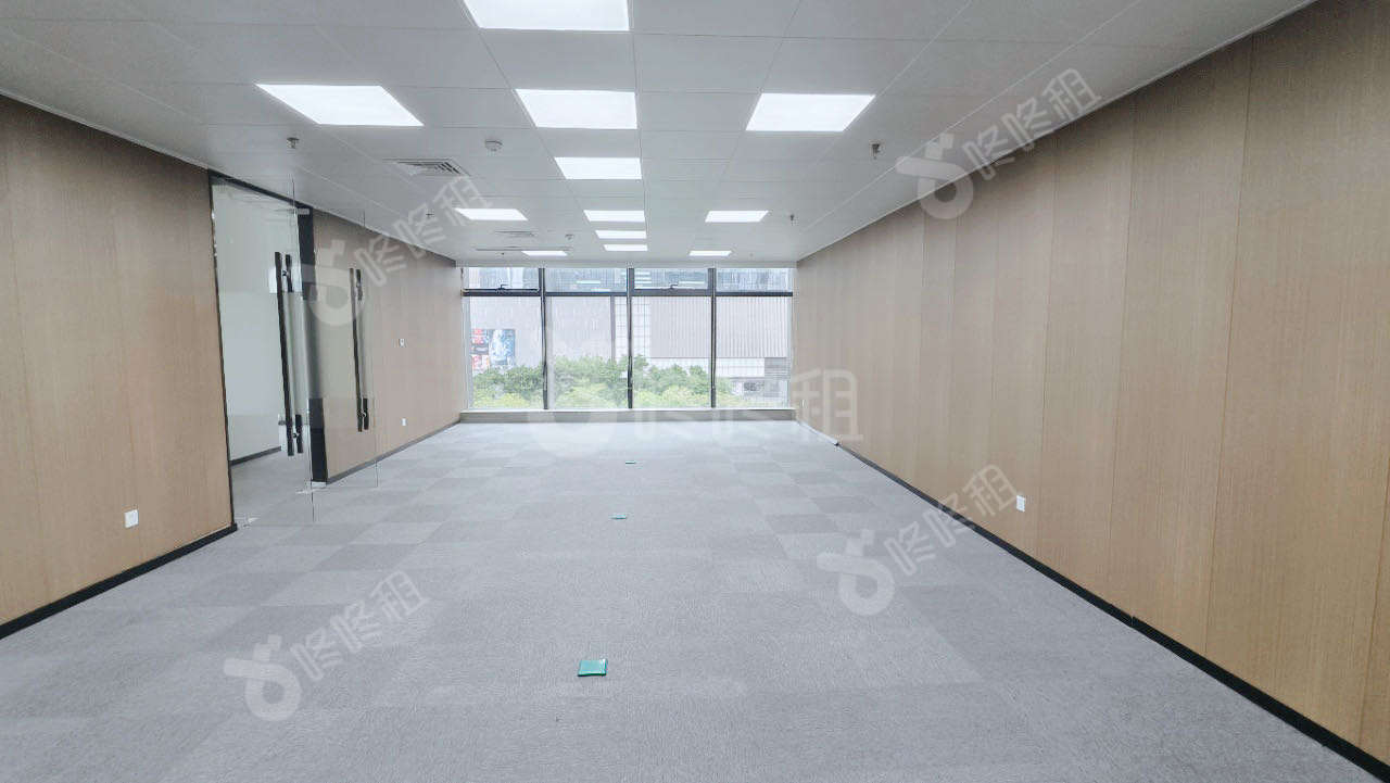 康佳研发大厦_437平_精装_办公室隔间
