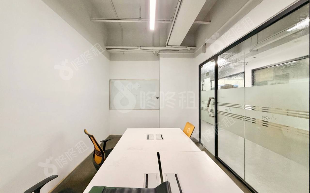 高新技术产业园(虚拟大学园)_15平_精装_办公室开间