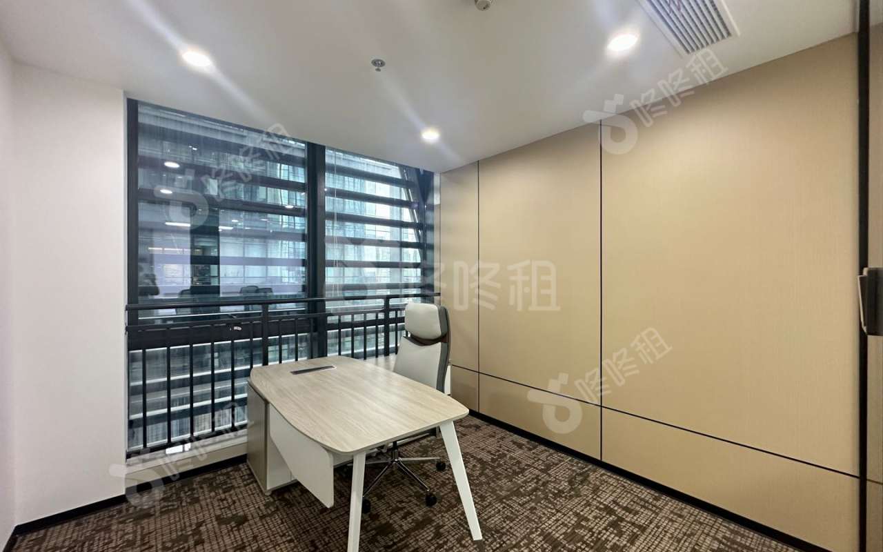航盛科技大厦_109平_精装_办公室隔间
