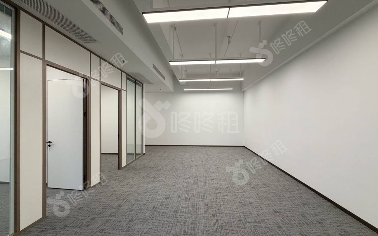 阳光科创中心_109.98平_精装_办公室开间