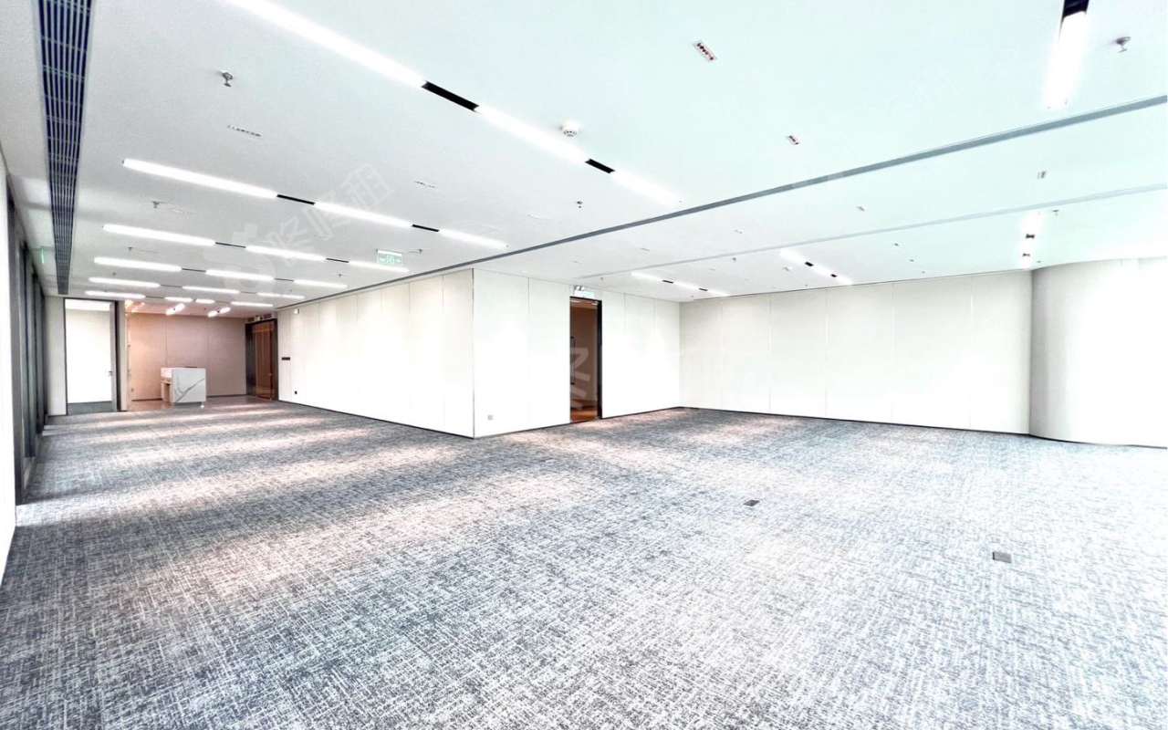 康泰创新广场_530平_豪装_办公室开间