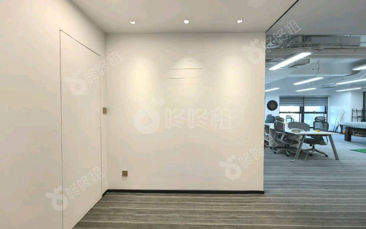 莲花广场_271平_精装_前台