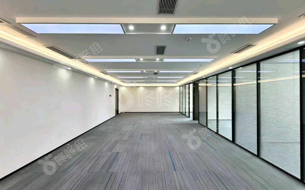 易尚中心_431平_精装_办公室开间