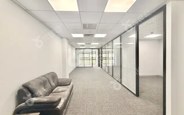 兰光科技大厦_178m²_精装_办公室房源出租
