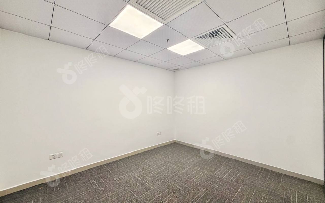 兰光科技大厦_178平_精装_办公室隔间