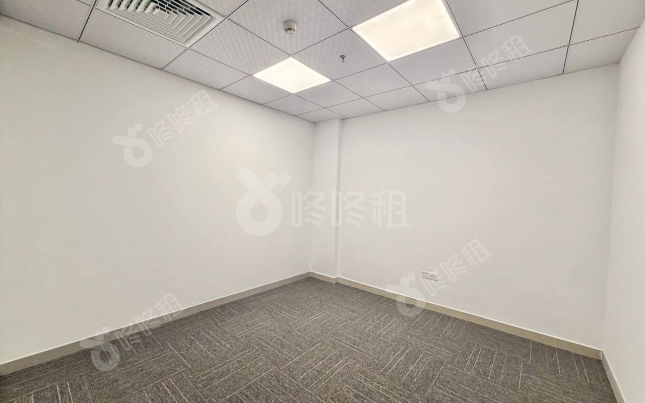 兰光科技大厦_178平_精装_办公室隔间