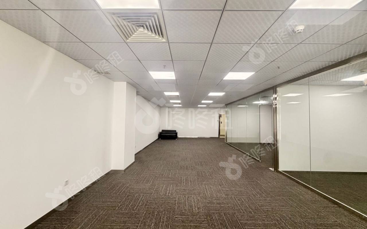 兰光科技大厦_216平_精装_办公室开间