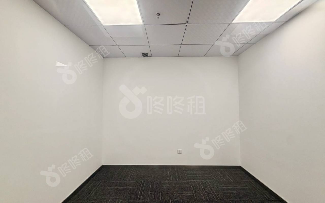 兰光科技大厦_216平_精装_办公室隔间