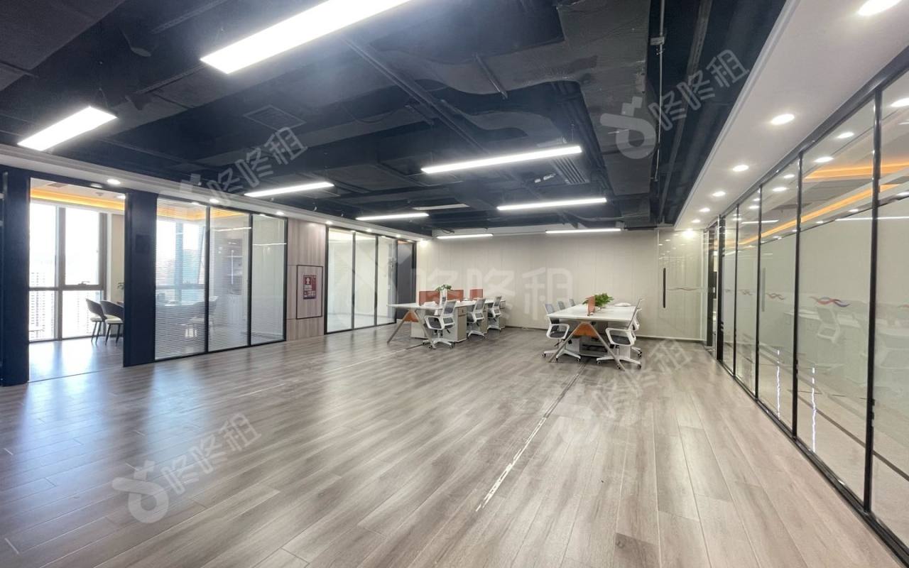 金融科技大厦_286平_精装_办公室开间