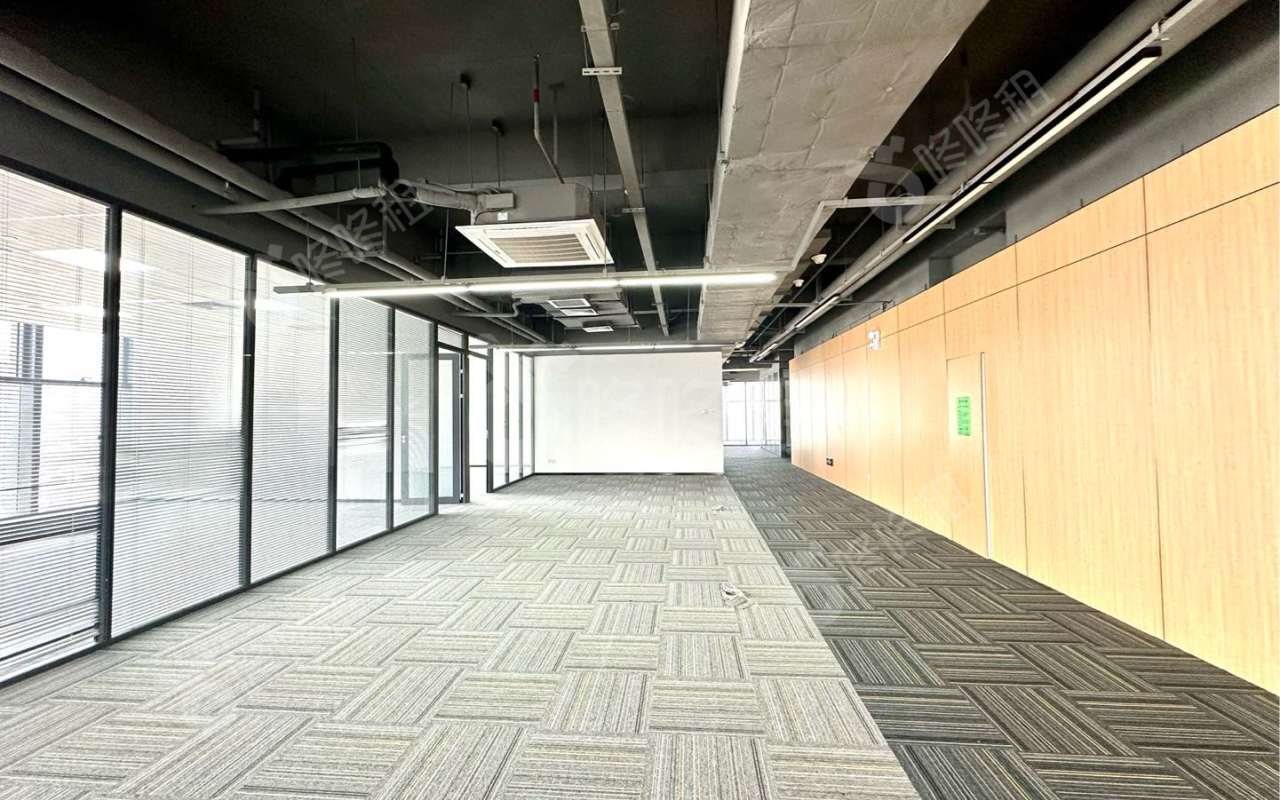 同方科兴科学园_2118.09平_精装_办公室开间