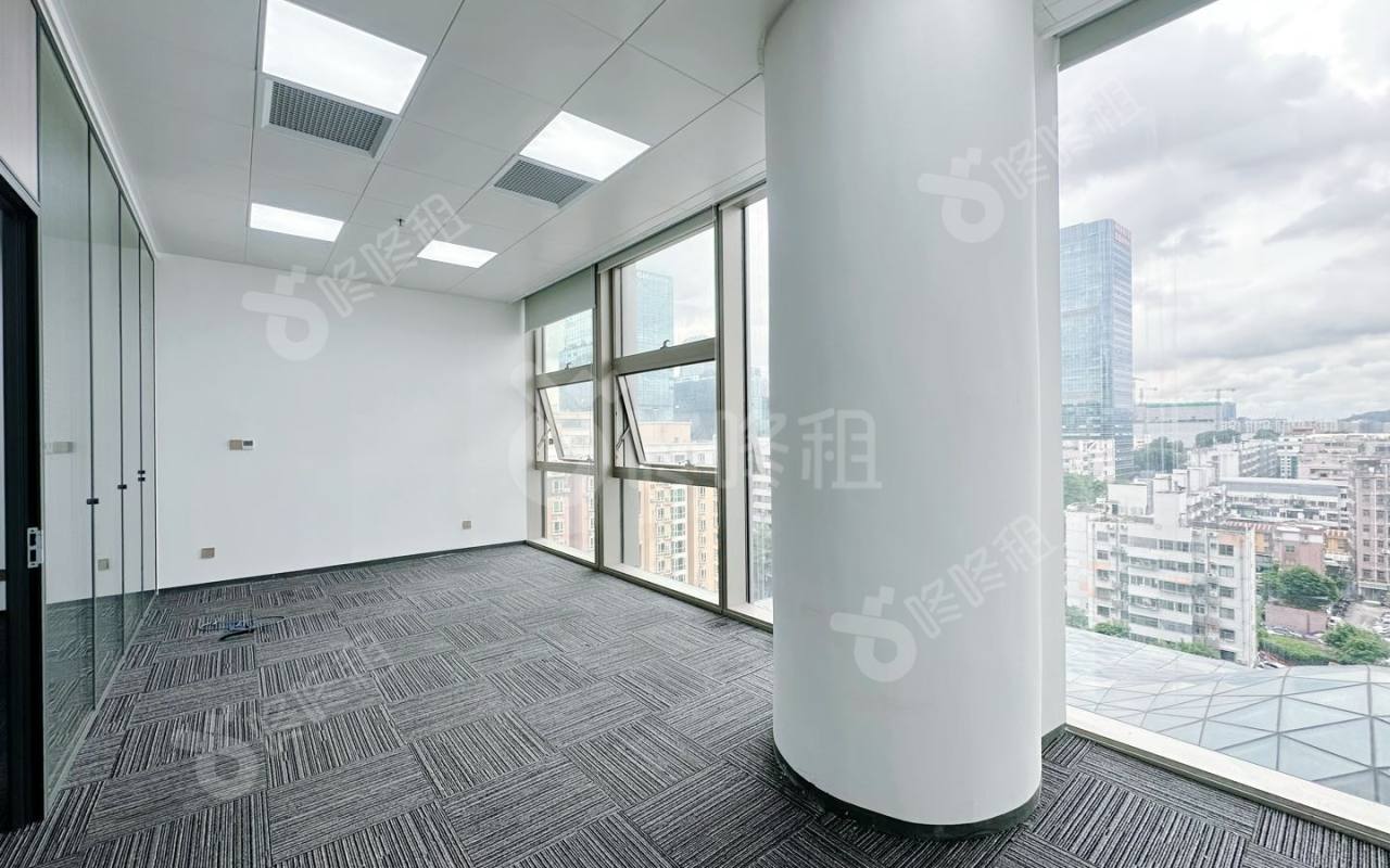 立润富达广场_124平_精装_办公室隔间