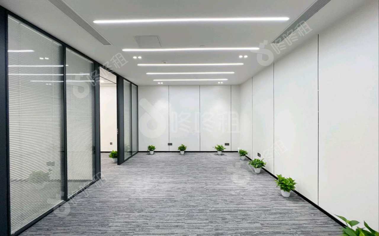 中检大厦_152平_精装_办公室开间