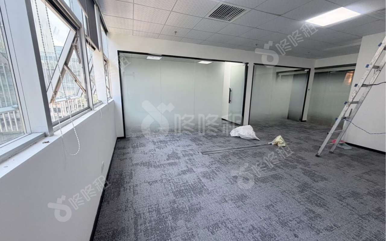 惠恒大厦_172平_精装_办公室开间