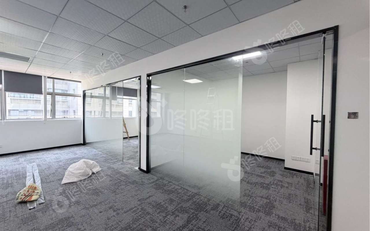 惠恒大厦_172平_精装_办公室开间