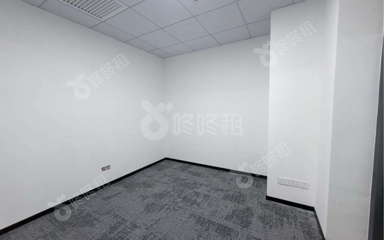 惠恒大厦_172平_精装_办公室隔间