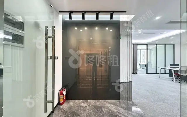 方大城_270平_精装_办公室房源出租