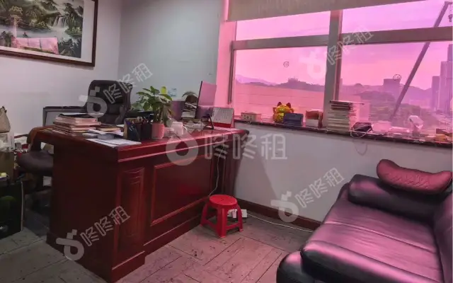 中银大厦_127平_精装_办公室房源出租