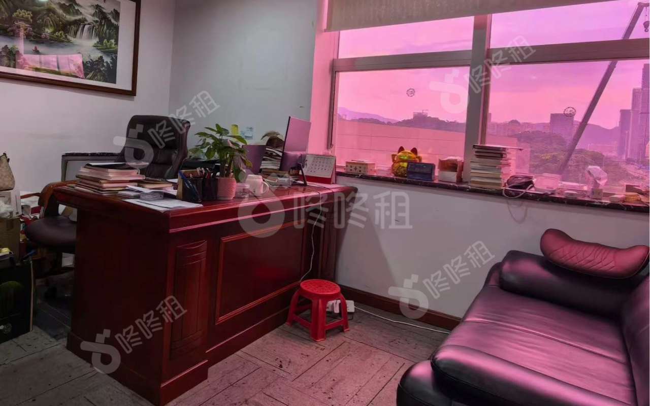 中银大厦_127平_精装_办公室隔间