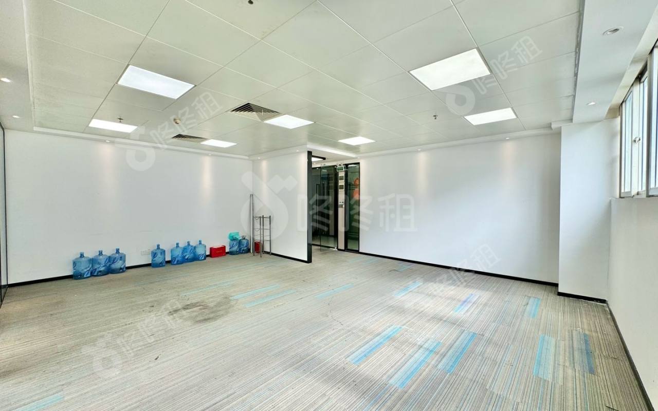 麻雀岭工业区_212平_精装_办公室开间