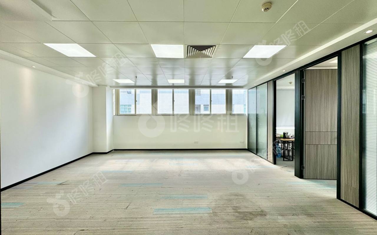 麻雀岭工业区_212平_精装_办公室开间