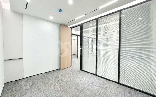 前海鸿荣源中心_206平_豪装_办公室房源出租