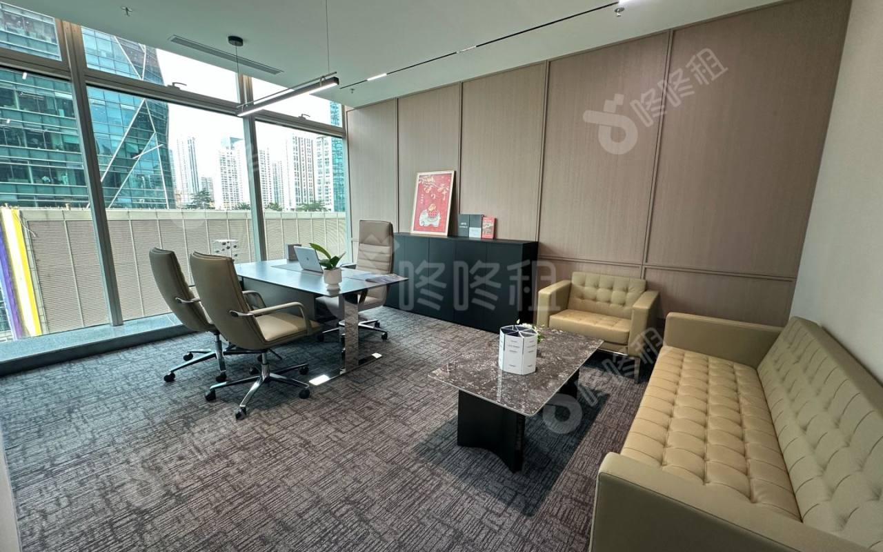 皇岗商务中心_152平_精装_办公室隔间