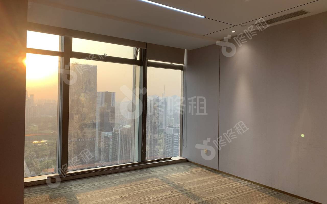 福田卓越时代广场_936平_豪装_办公室隔间