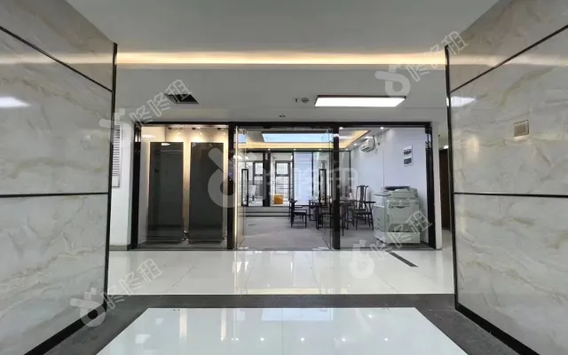 星河世纪大厦_178平_精装_办公室房源出租