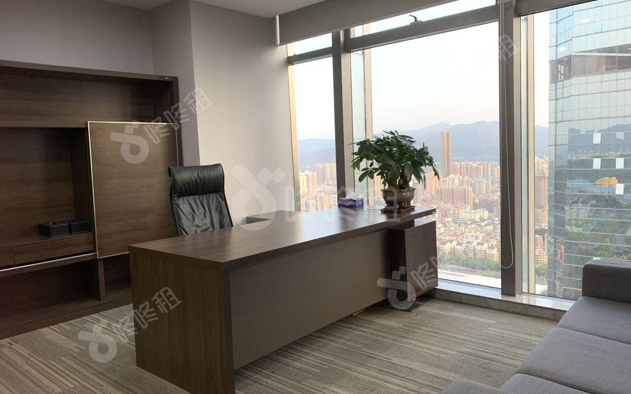 福田卓越时代广场_936平_豪装_办公室隔间