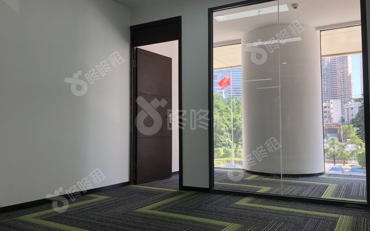 科技园大厦_60平_精装_办公室开间