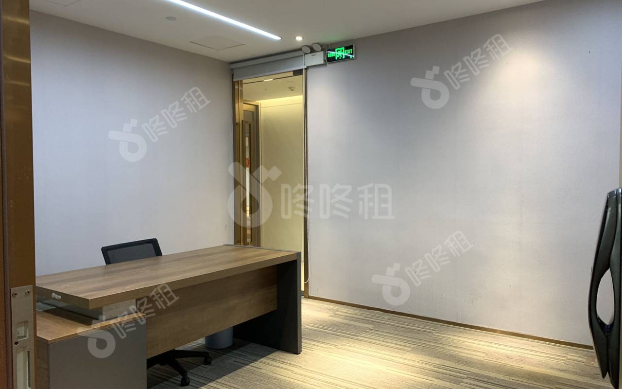 福田卓越时代广场_936平_豪装_办公室隔间