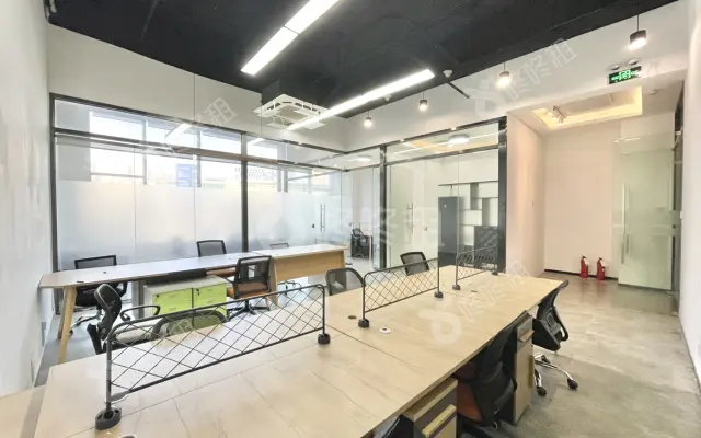 智慧广场_218平_豪装_办公室房源出租