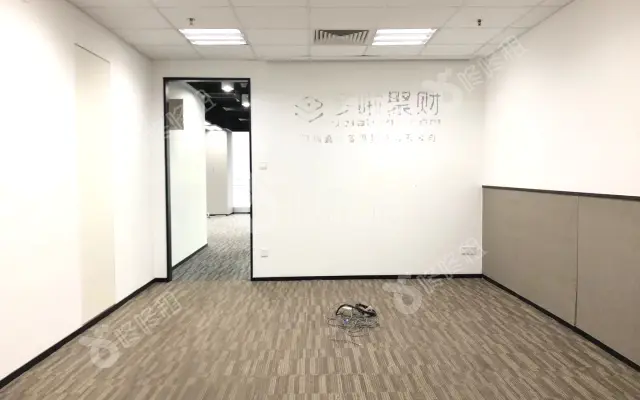 新浩E都_921平米_精装_办公室房源出租