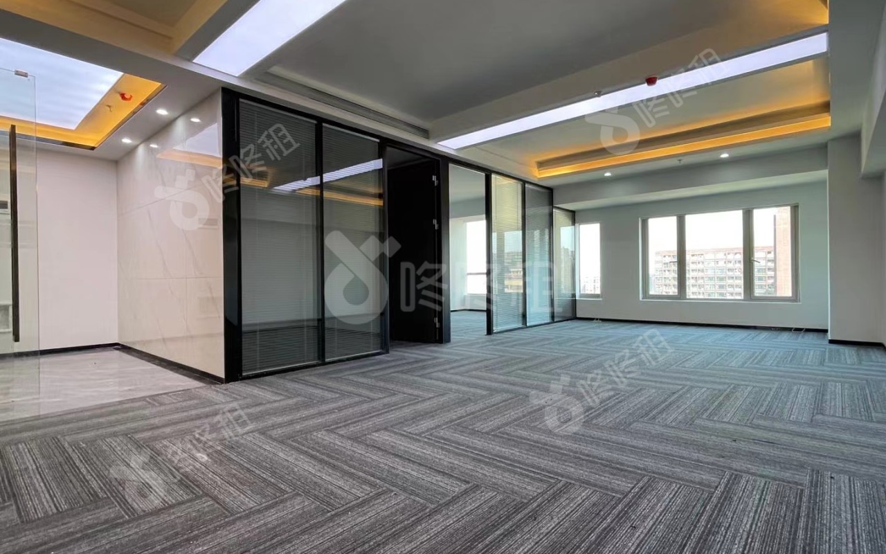 万联大厦(固戍)_135平_精装_未分类