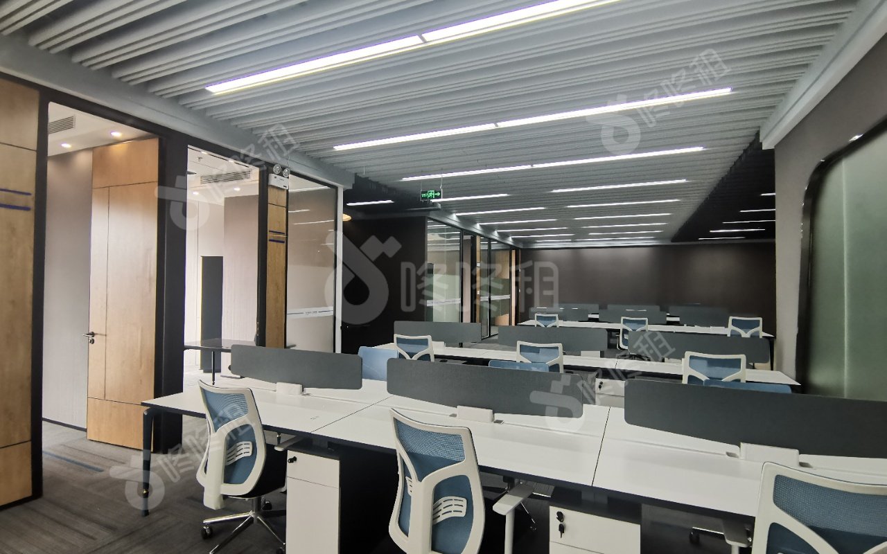 滨海云中心_1983平_精装_办公室开间