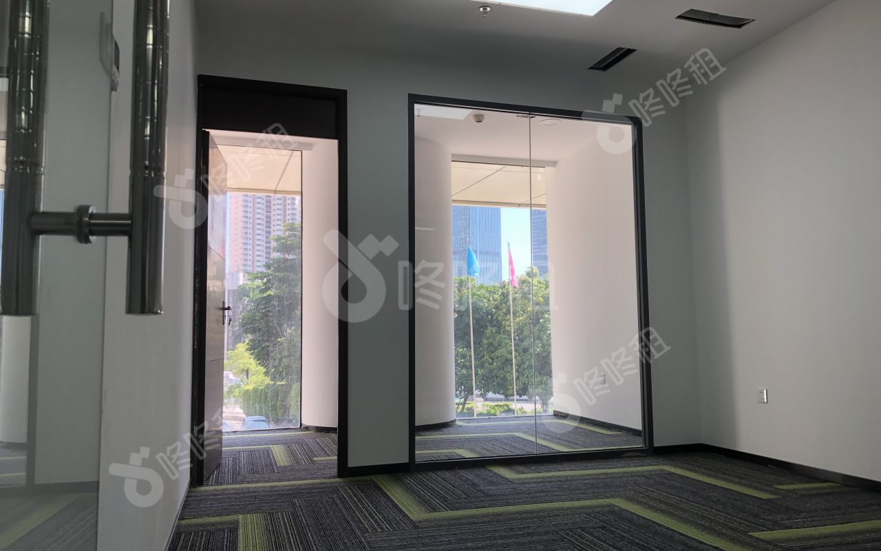 科技园大厦_60平_精装_办公室隔间