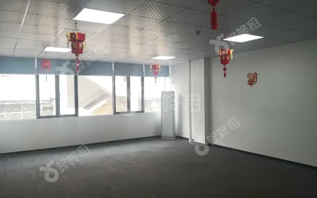 水贝石化工业区_100平_精装_办公室房源出租