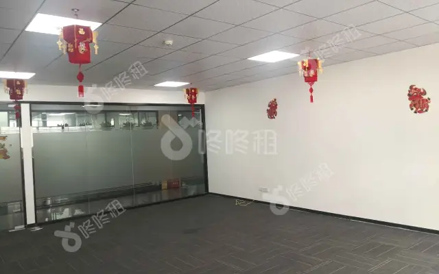 水贝石化工业区_100平_精装_办公室房源出租