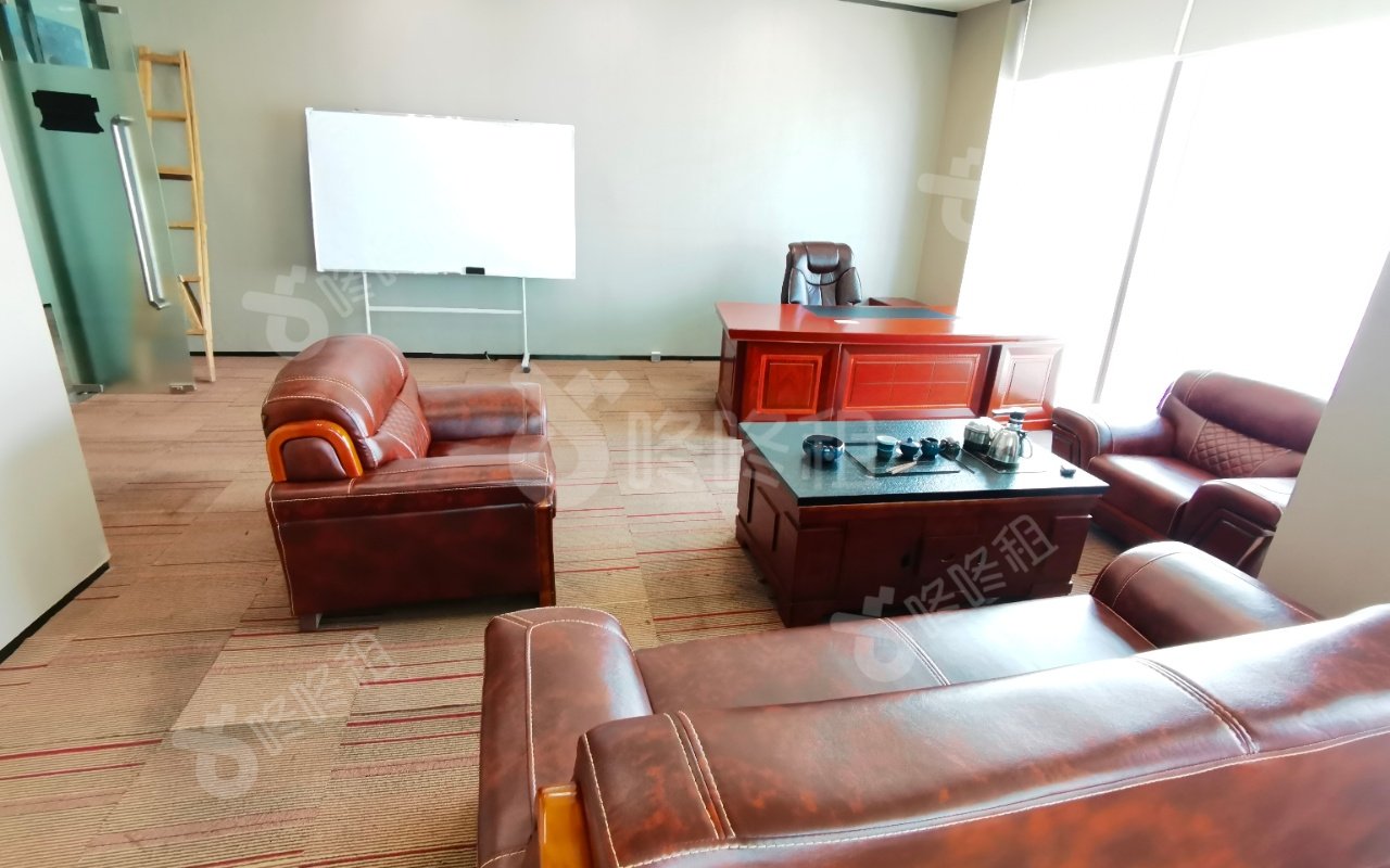 皇岗商务中心_1916.62平_豪装_办公室隔间