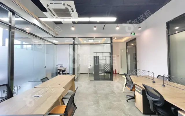 智慧广场_218平_豪装_办公室房源出租