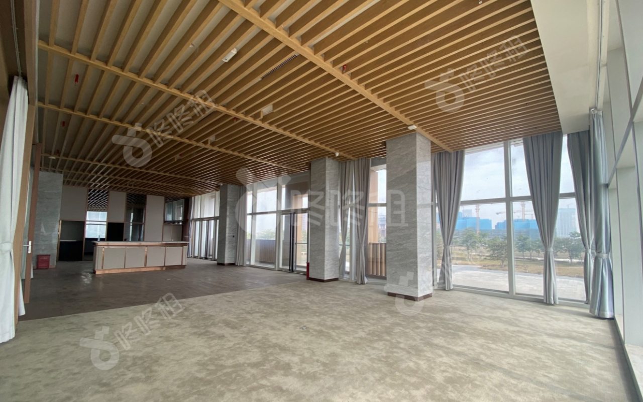方直前海国际文化中心（二元桥深港设计创意产业园）_629.43平_毛坯_未分类