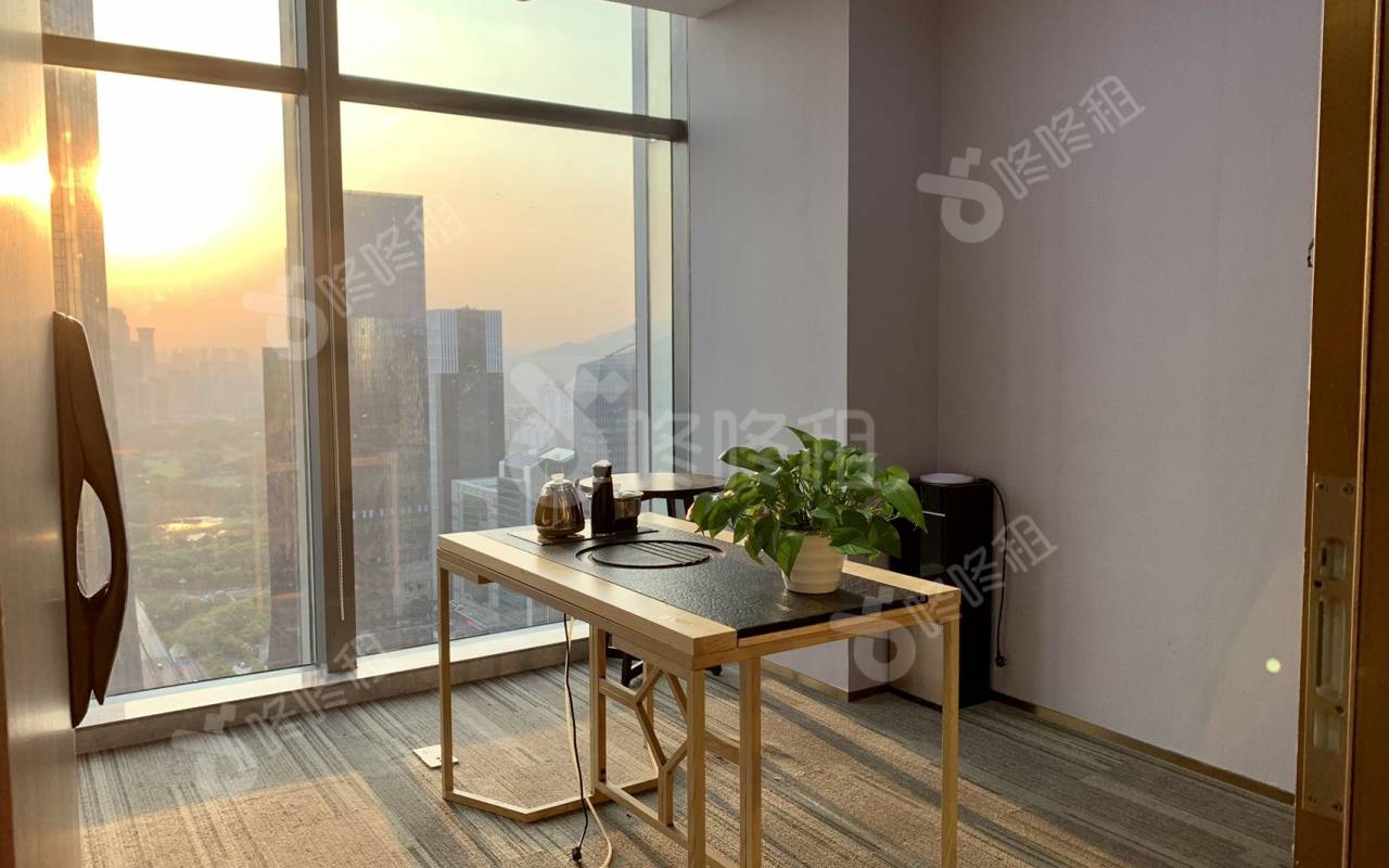 福田卓越时代广场_936平_豪装_办公室隔间